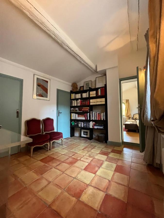 Bed and Breakfast Face Au Palais Авиньон Экстерьер фото
